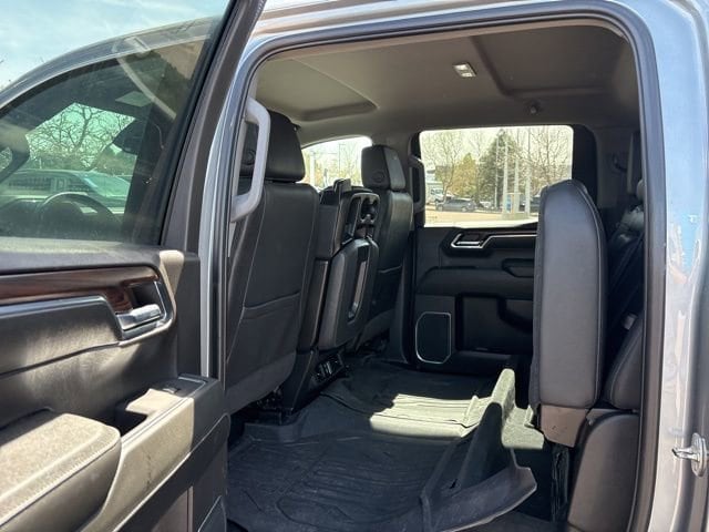 2024 GMC Sierra 1500 SLT - Photo 18