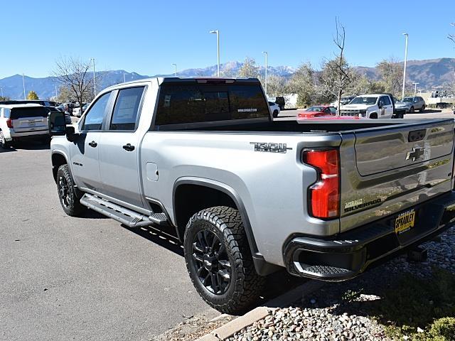 2026 Chevrolet Silverado 2500HD LT photo 2