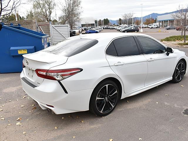 2019 Toyota Camry XSE photo 4