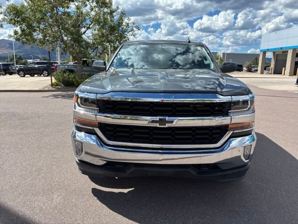 Used 2018 Chevrolet Silverado 1500 LT w/1LT Truck Double Cab