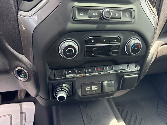 2024 Chevrolet Silverado 1500 Custom - Photo 29