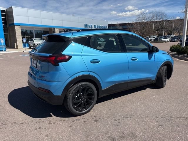 2027 Chevrolet Bolt RS - Photo 6