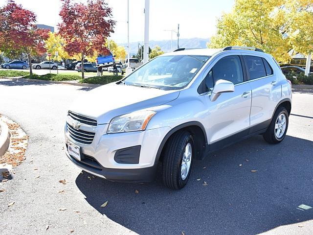 2016 Chevrolet Trax LT photo 3