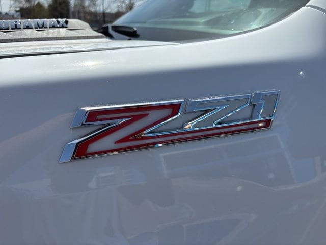 2025 Chevrolet Silverado 2500HD LTZ - Photo 9