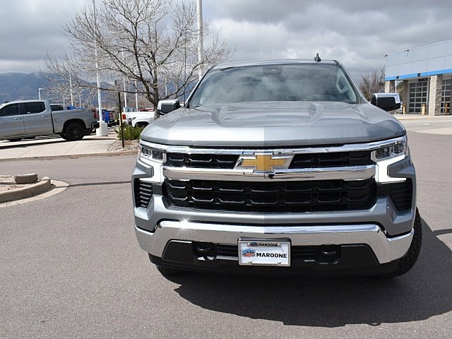 2025 Chevrolet Silverado 1500 LT photo 2