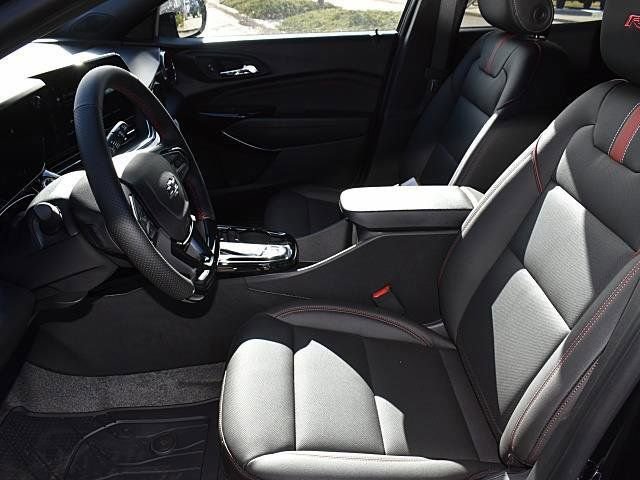 2026 Chevrolet Trax RS - Photo 7