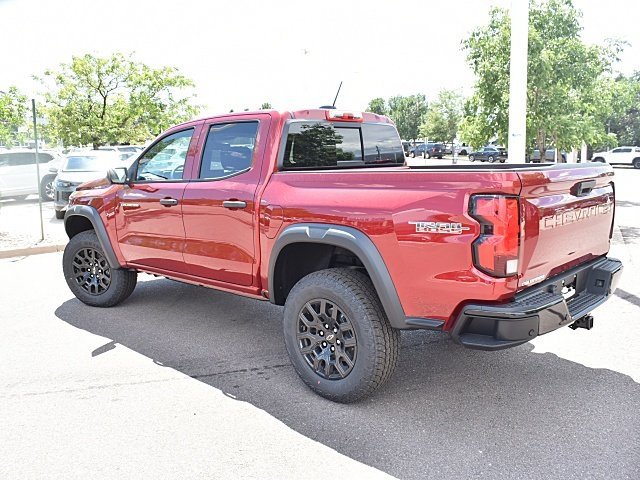 2026 Chevrolet Colorado Trail Boss photo 2