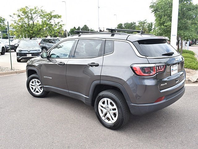 2019 Jeep Compass Sport photo 2