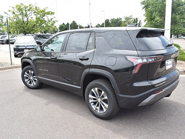 2026 Chevrolet Equinox LT photo 3