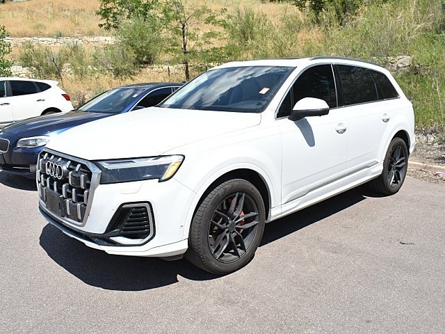 2025 Audi Q7 45 Premium photo 2