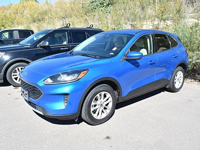 2020 Ford Escape SE photo 2