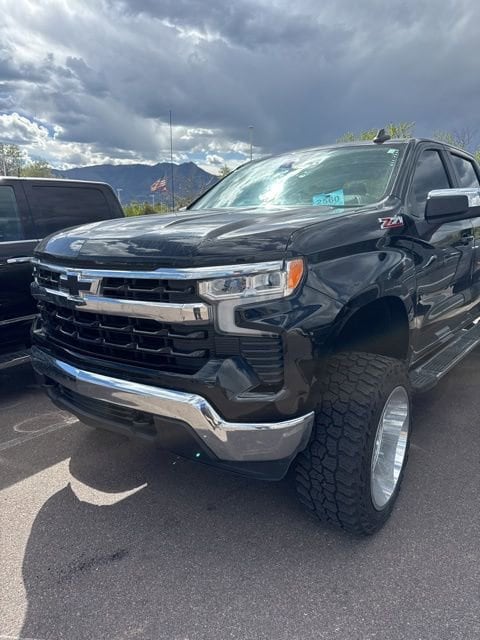 2022 Chevrolet Silverado 1500 LT 4X4 Crew Cab Short Box's photo