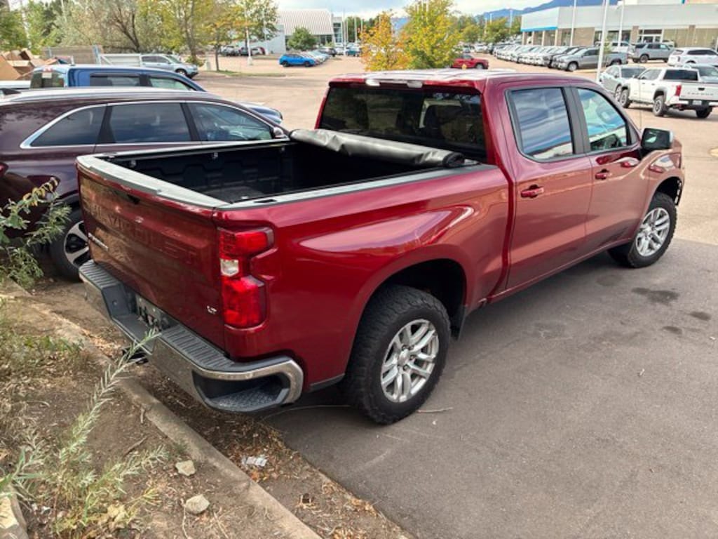 Used 2021 Chevrolet Silverado 1500 LT Truck Crew Cab