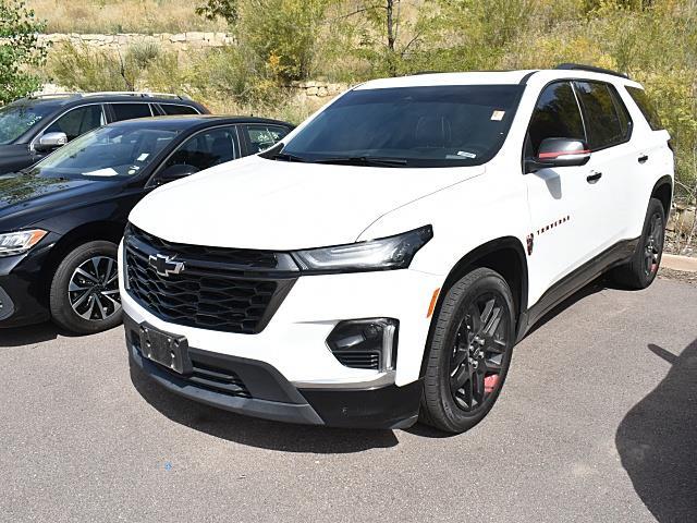 2023 Chevrolet Traverse Premier photo 2