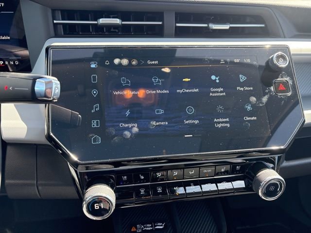2027 Chevrolet Bolt RS - Photo 10