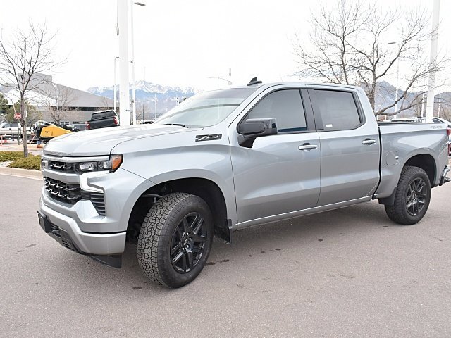 2025 Chevrolet Silverado 1500 RST photo 3