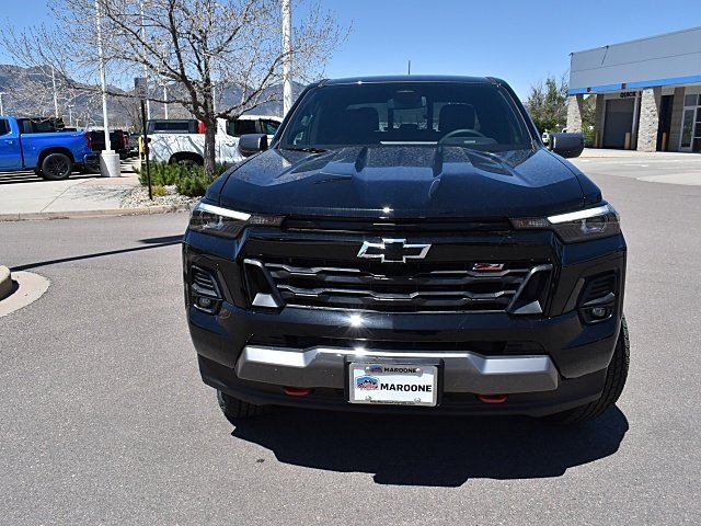 2025 Chevrolet Colorado Z71 photo 2