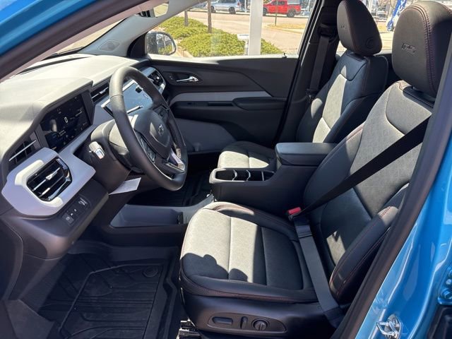 2027 Chevrolet Bolt RS - Photo 7