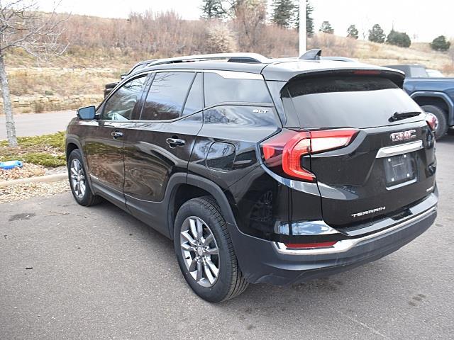 2024 Gmc Terrain SLT photo 2
