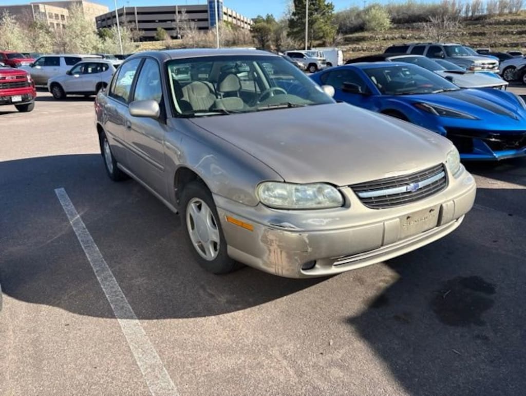Used 2000 Chevrolet Malibu LS Sedan