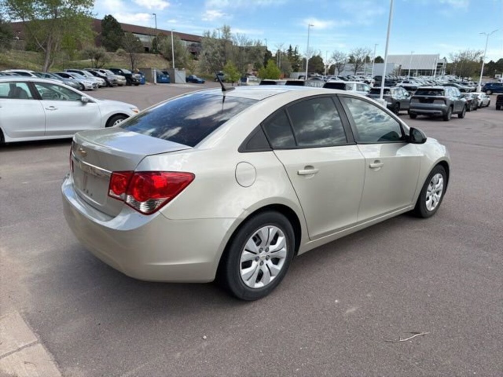 Used 2014 Chevrolet Cruze LS Auto Sedan