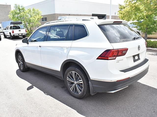 2019 Volkswagen Tiguan SE photo 2