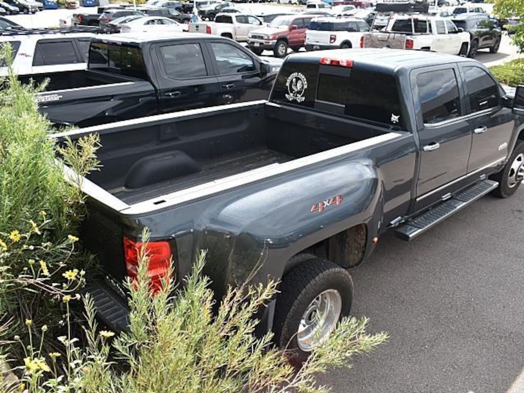 Used 2018 Chevrolet Silverado 3500HD High Country Truck Crew Cab