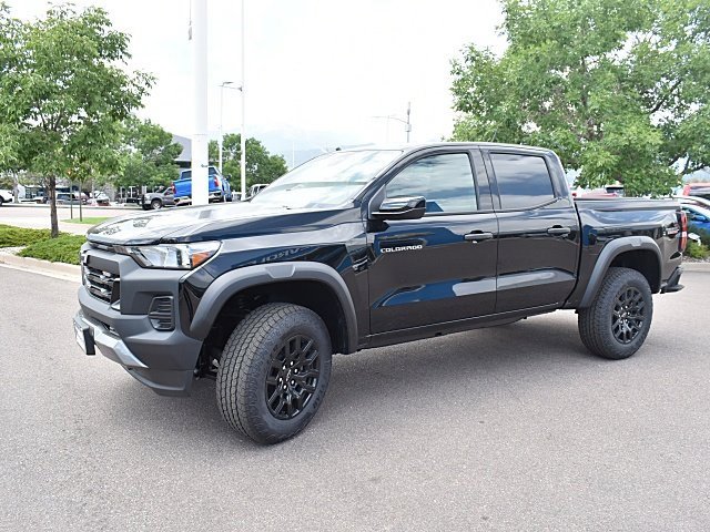 2026 Chevrolet Colorado Trail Boss photo 3