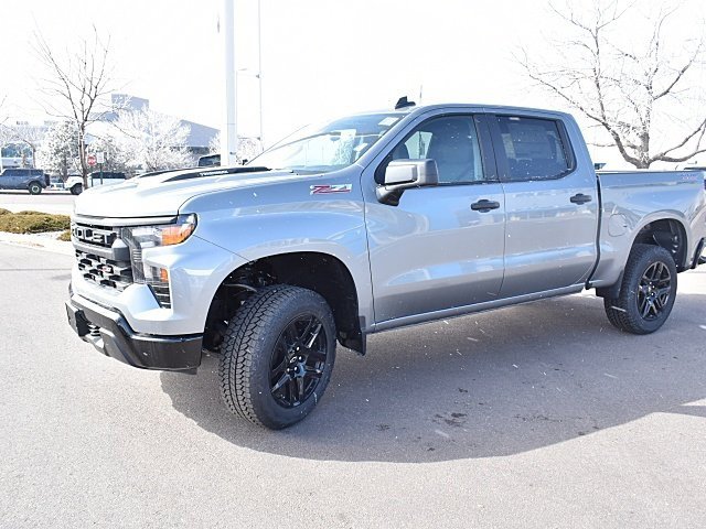 2025 Chevrolet Silverado 1500 Custom Trail Boss photo 3