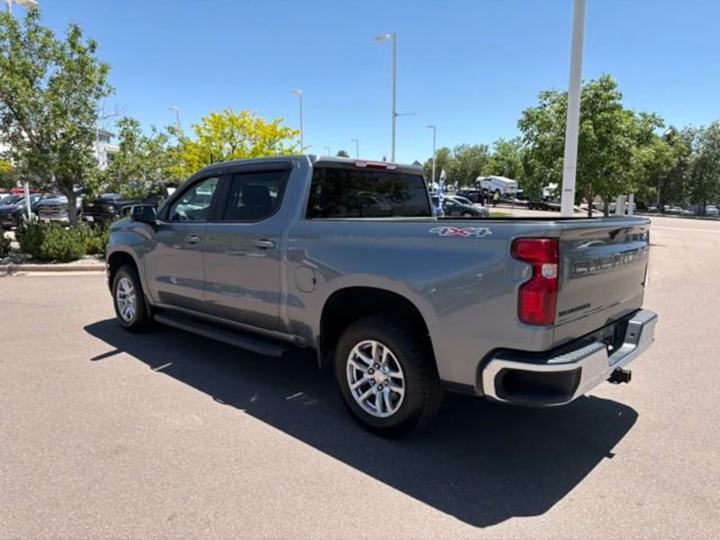 Used 2021 Chevrolet Silverado 1500 LT Truck Crew Cab