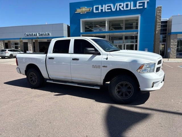 2016 RAM 1500 Express 4x4 Crew Cab 5'7" (Fleet)'s photo