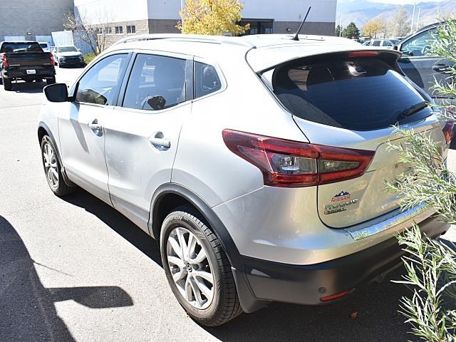2021 Nissan Rogue Sport SV photo 2