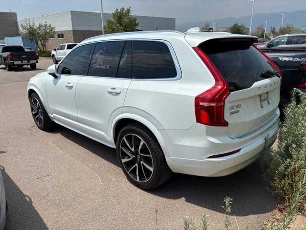 Used 2022 Volvo XC90 T6 AWD Momentum 7 Seater SUV