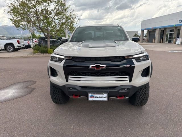 2026 Chevrolet Colorado ZR2 - Photo 2