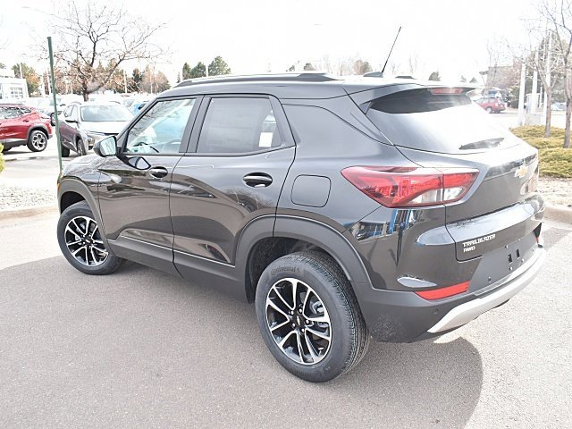 2025 Chevrolet Trailblazer LT photo 4