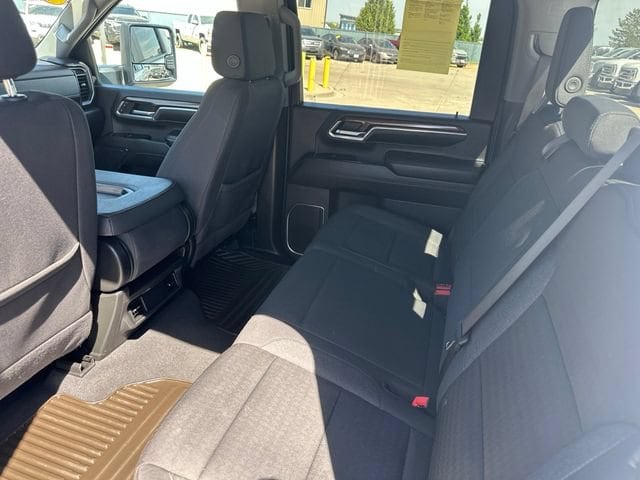 2024 Chevrolet Silverado 2500HD LT - Photo 18