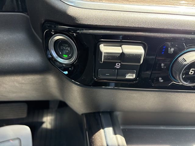2025 Chevrolet Silverado 2500HD LTZ - Photo 29