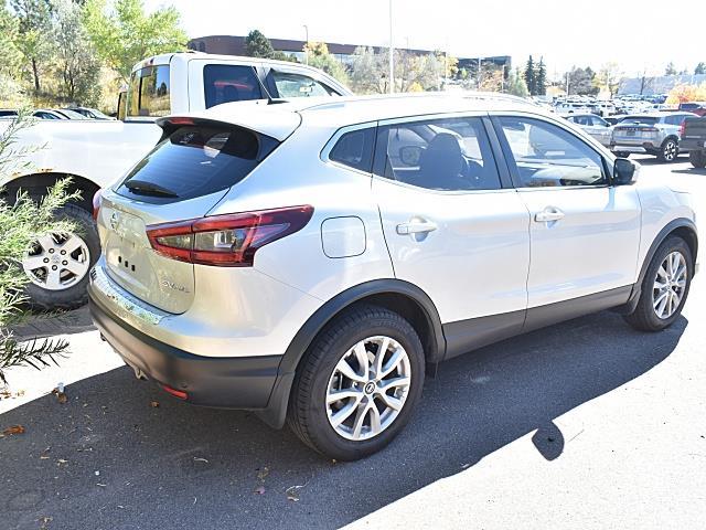 2021 Nissan Rogue Sport SV photo 3