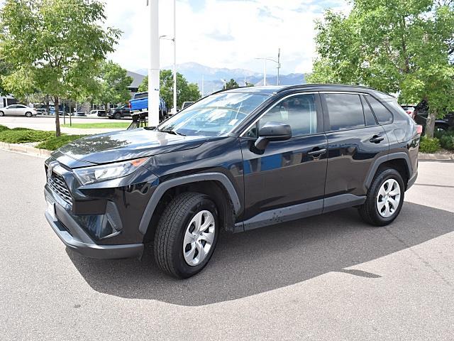 2021 Toyota RAV4 LE photo 2