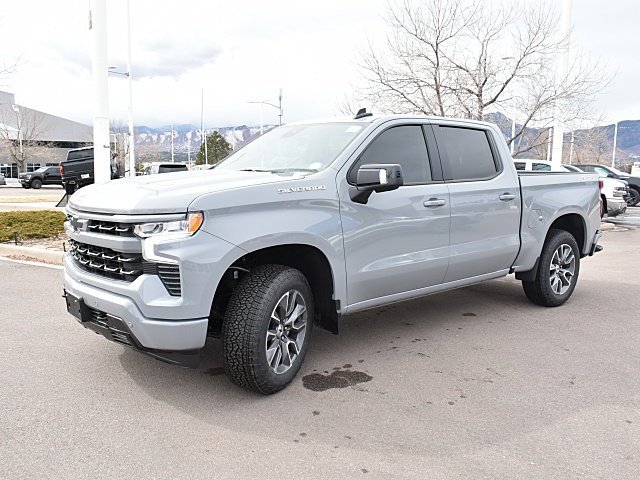 2025 Chevrolet Silverado 1500 RST photo 3