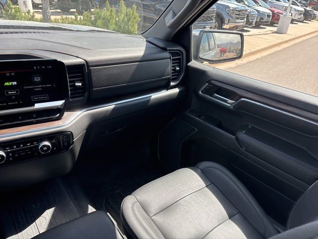 2024 GMC Sierra 1500 SLT - Photo 23