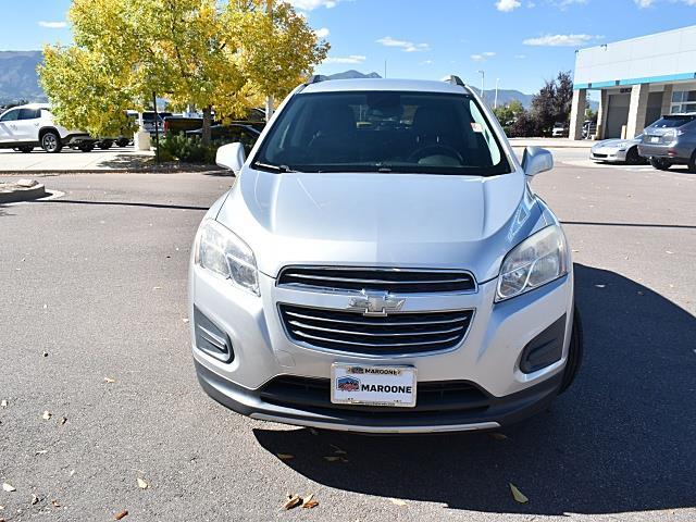 2016 Chevrolet Trax LT photo 2
