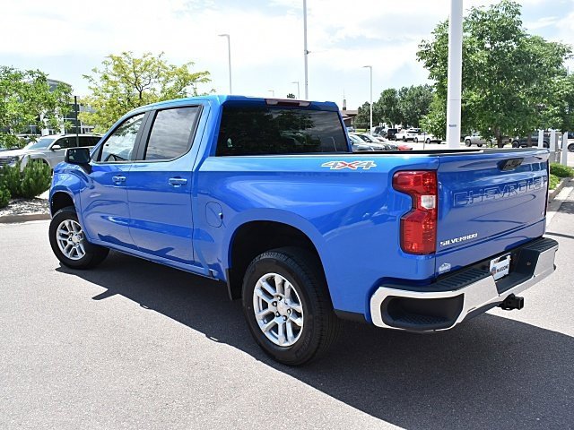 2025 Chevrolet Silverado 1500 LT photo 4