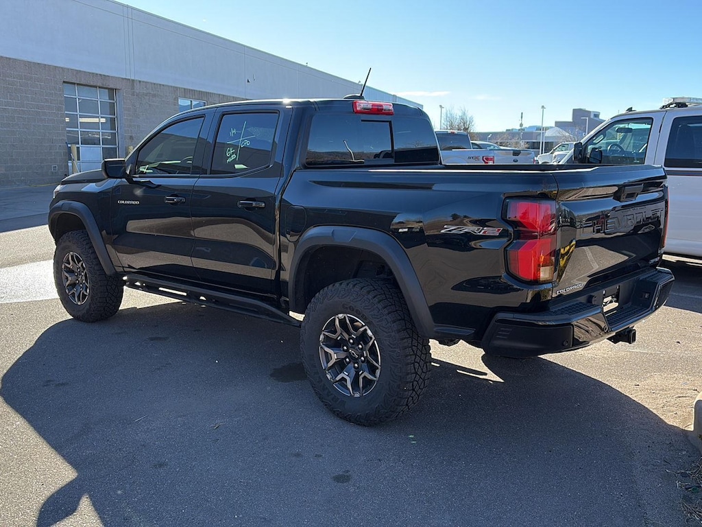 Used 2025 Chevrolet Colorado ZR2 Truck Crew Cab