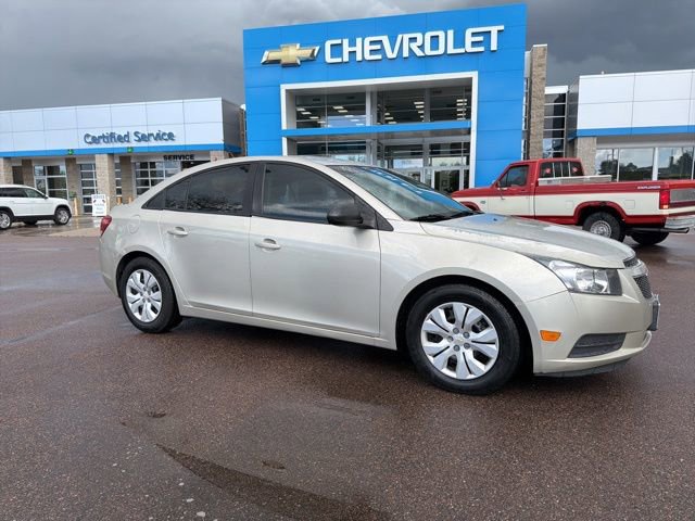 2014 Chevrolet Cruze LS Auto's photo