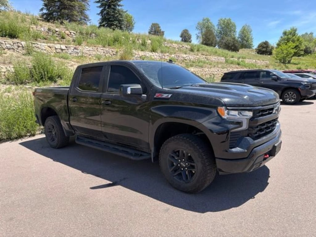 Used 2025 Chevrolet Silverado 1500 LT Trail Boss Truck Crew Cab