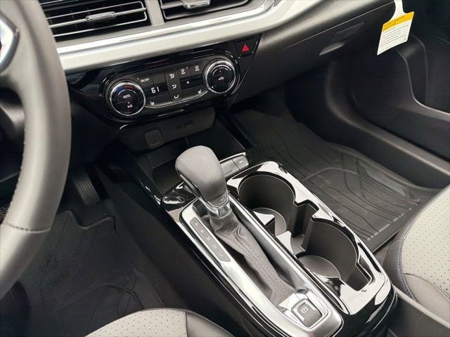 2026 Chevrolet Trax LT - Photo 11