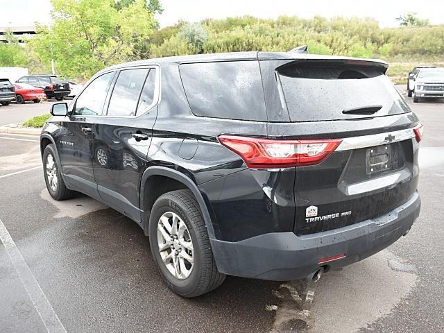 2019 Chevrolet Traverse 1LS photo 2