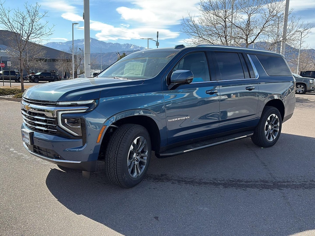 New 2026 Chevrolet Suburban LT SUV