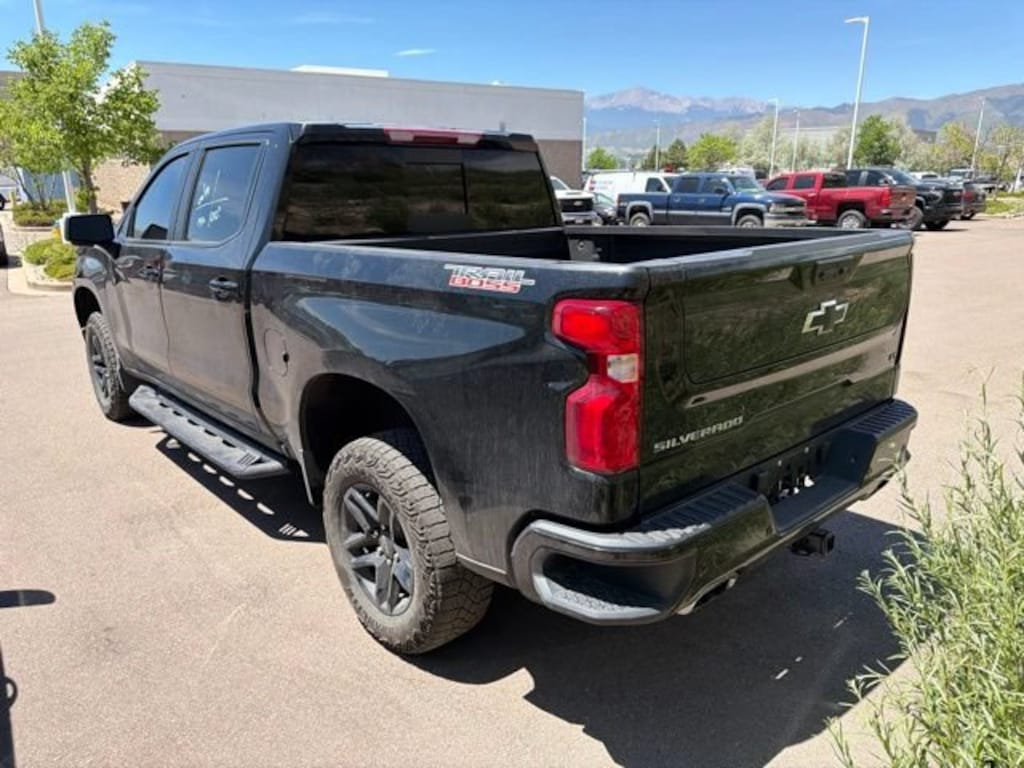 Used 2025 Chevrolet Silverado 1500 LT Trail Boss Truck Crew Cab